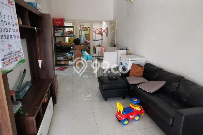 Rumah Luas Asri 3 KT Siap Huni di Wonorejo Surabaya Rumah Luas Asri 3 KT Siap Huni di Wonorejo Surabaya