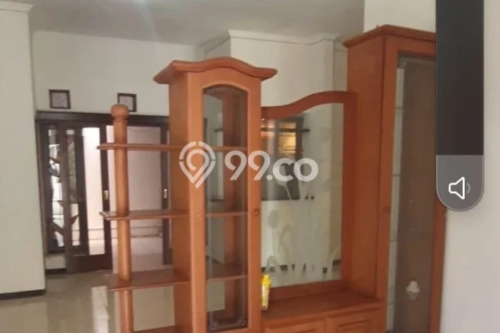 Disewakan segera hunian minimalis lokasi strategis 4 Kamar di Wiyung, Surabaya Disewakan segera hunian minimalis lokasi strategis 4 Kamar di Wiyung, Surabaya