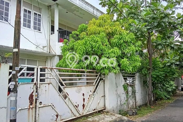 Rumah Luxury Modern Tanpa Renovasi di Kedoya Baru Jakarta Barat Rumah Luxury Modern Tanpa Renovasi di Kedoya Baru Jakarta Barat