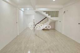 Ruko Dijual Lokasi Emas di Kelapa Gading Luas 121m2 Ruko Dijual Lokasi Emas di Kelapa Gading Luas 121m2