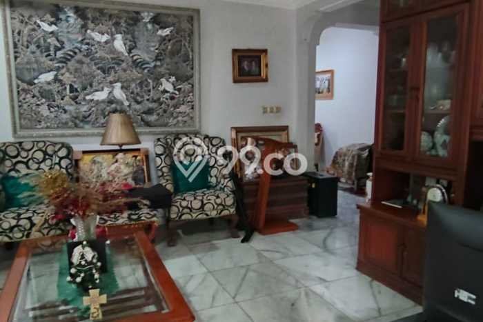 Dijual Rumah Luas Elegan Dengan View Eksklusif di Pulomas, Jakarta Timur Dijual Rumah Luas Elegan Dengan View Eksklusif di Pulomas, Jakarta Timur