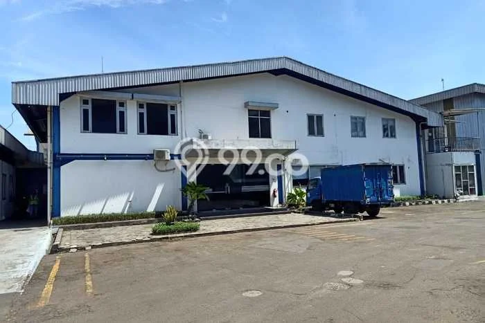 Gudang Disewa di Jakarta Timur dengan LB 1500m2 Area Komersial Ramai Gudang Disewa di Jakarta Timur dengan LB 1500m2 Area Komersial Ramai