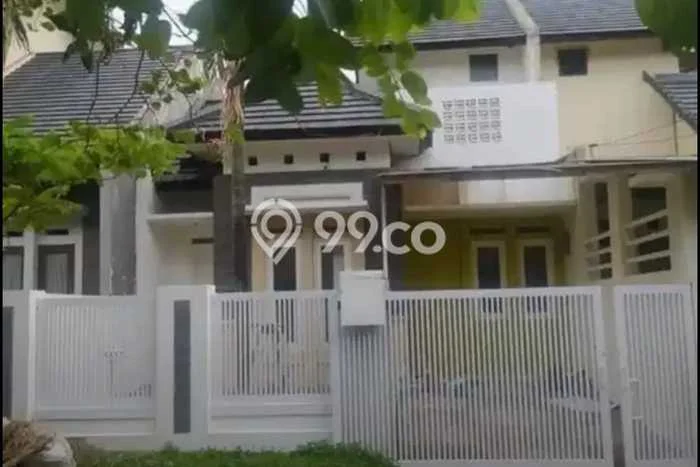 Rumah Luas Asri 3 KT Siap Pakai di Buah Batu Bandung Rumah Luas Asri 3 KT Siap Pakai di Buah Batu Bandung