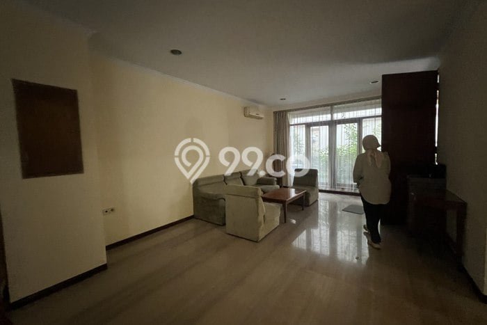 Rumah Cantik Siap Pakai Di Menteng Luas 400m2 Lokasi Strategis Rumah Cantik Siap Pakai Di Menteng Luas 400m2 Lokasi Strategis