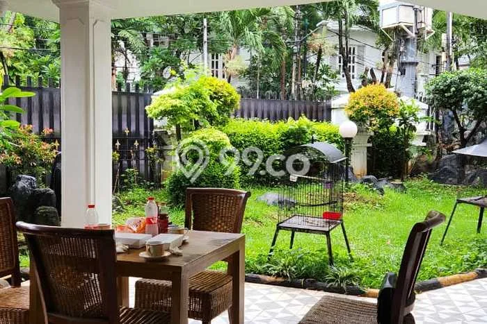 Rumah Prestisius 8 Kamar Disewakan Hanya Rp 3,3 Miliar/ Tahun di Jakarta Pusat Rumah Prestisius 8 Kamar Disewakan Hanya Rp 3,3 Miliar/ Tahun di Jakarta Pusat