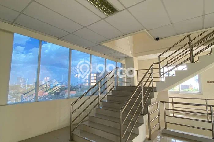 Untuk Disewa Kantor di Menteng Jakarta Pusat LT 800m2, LB 2500m2 Untuk Disewa Kantor di Menteng Jakarta Pusat LT 800m2, LB 2500m2