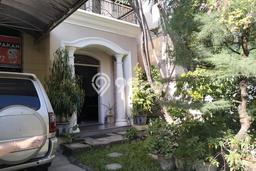 Dijual Rumah Modern 5 KT di Surabaya Kota, Surabaya Dijual Rumah Modern 5 KT di Surabaya Kota, Surabaya