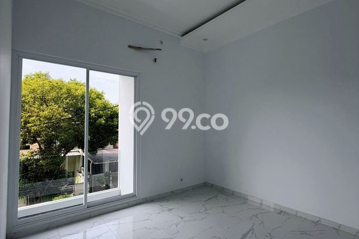 Rumah Modern 5 KT di Surabaya Kota Surabaya Unfurnished Rumah Modern 5 KT di Surabaya Kota Surabaya Unfurnished