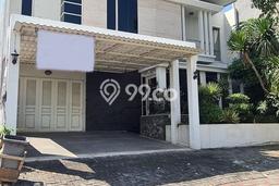 Rumah Luxury Modern Siap Huni di Citraland Surabaya Rumah Luxury Modern Siap Huni di Citraland Surabaya