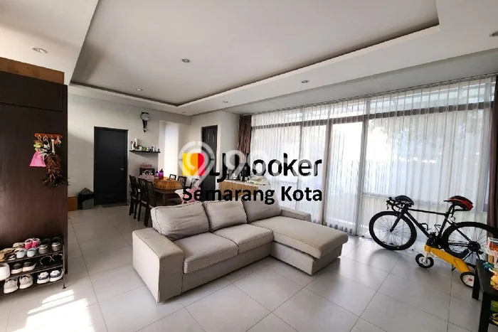 Rumah Mewah LB 177m2 Siap Huni Desain Elegan di BSB City, Semarang Rumah Mewah LB 177m2 Siap Huni Desain Elegan di BSB City, Semarang