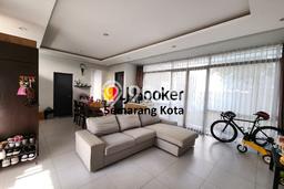 Ready to Use! Premium House LT 135m2 Desain Elegan di BSB City Ready to Use! Premium House LT 135m2 Desain Elegan di BSB City