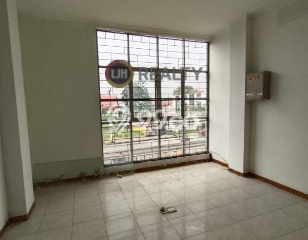 Unit Ruko Dijual di Semarang LT 132m2 & LB 236m2 Unit Ruko Dijual di Semarang LT 132m2 & LB 236m2