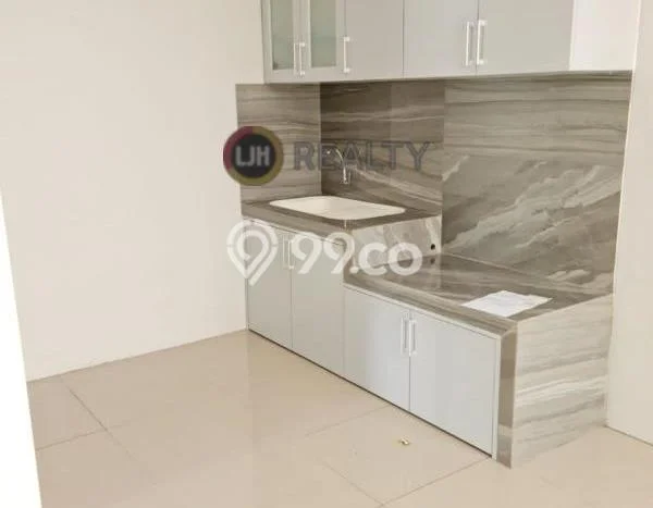 Lokasi terbaik! Rumah siap pakai disewakan di Tembalang LB 99m2 Lokasi terbaik! Rumah siap pakai disewakan di Tembalang LB 99m2