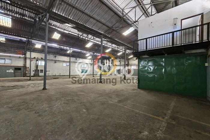 LOKASI PREMIUM! Gudang Kawasan Banyumanik, Luas 1800m2m², Area Berkembang LOKASI PREMIUM! Gudang Kawasan Banyumanik, Luas 1800m2m², Area Berkembang