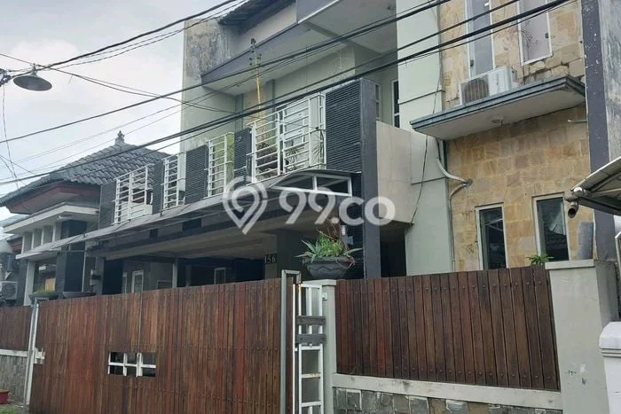Dijual Cepat Rumah Favorit Siap Huni LB 216m2 di Gedangan, Sidoarjo Dijual Cepat Rumah Favorit Siap Huni LB 216m2 di Gedangan, Sidoarjo