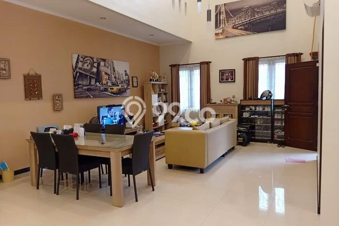 Jual Rumah Favorit Siap Huni LB 185m2 di Sidoarjo, Sidoarjo Jual Rumah Favorit Siap Huni LB 185m2 di Sidoarjo, Sidoarjo