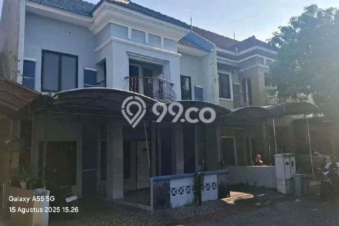 Jual Rumah Bagus Siap Huni LB 290m2 di Buduran, Sidoarjo Jual Rumah Bagus Siap Huni LB 290m2 di Buduran, Sidoarjo