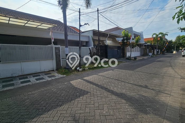Hunian Cantik Minimalis Lb 160m2 di Gubeng, Surabaya Hunian Cantik Minimalis Lb 160m2 di Gubeng, Surabaya