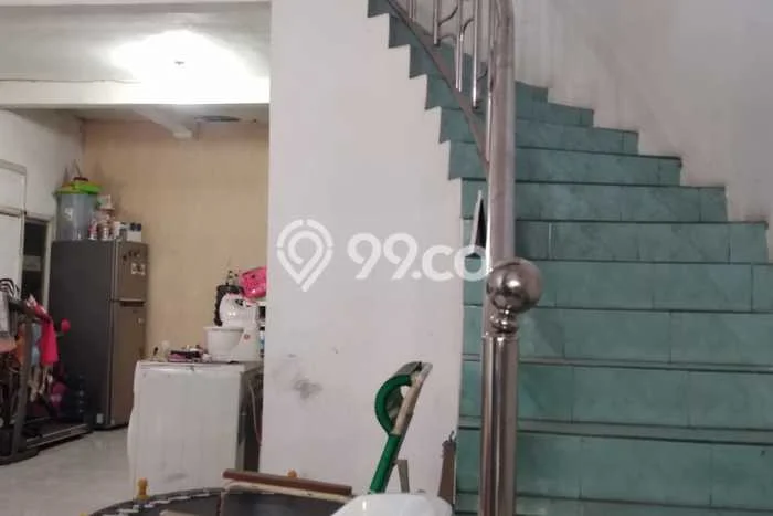 Disewakan! Rumah 3 Kamar Tidur &
2 Kamar Mandi di Surabaya Kota, Surabaya Disewakan! Rumah 3 Kamar Tidur &
2 Kamar Mandi di Surabaya Kota, Surabaya