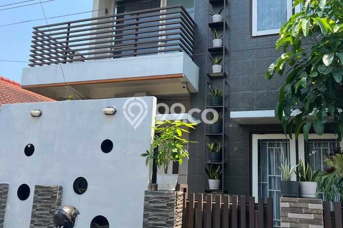 Hunian Cantik Modern Lb 170m2 di Lowokwaru, Malang Hunian Cantik Modern Lb 170m2 di Lowokwaru, Malang