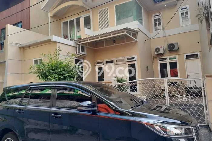 Hunian Cantik Modern Lb 100m2 di Pesanggrahan, Jakarta Selatan Hunian Cantik Modern Lb 100m2 di Pesanggrahan, Jakarta Selatan