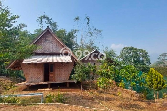 LOKASI TERBAIK! Vila di Bandung Wetan, Area 4000m2m², Lingkungan Asri dan aman LOKASI TERBAIK! Vila di Bandung Wetan, Area 4000m2m², Lingkungan Asri dan aman