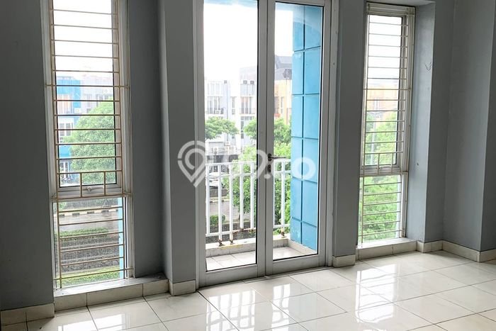 Ruko Dijual di Cengkareng LT 68m2, LB 204m2 Solusi Investasi Cerdas Ruko Dijual di Cengkareng LT 68m2, LB 204m2 Solusi Investasi Cerdas