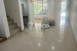 Rumah sewa siap pakai 3 KT di Green Lake City, Jakarta Barat Rumah sewa siap pakai 3 KT di Green Lake City, Jakarta Barat