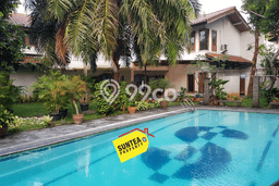 For Sale! Luxury House LT 1235m2 Desain Modern di Pondok Pinang For Sale! Luxury House LT 1235m2 Desain Modern di Pondok Pinang