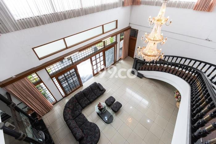 Jual Rumah Luas Megah Dengan View Eksklusif di Bandung Kota, Bandung Jual Rumah Luas Megah Dengan View Eksklusif di Bandung Kota, Bandung