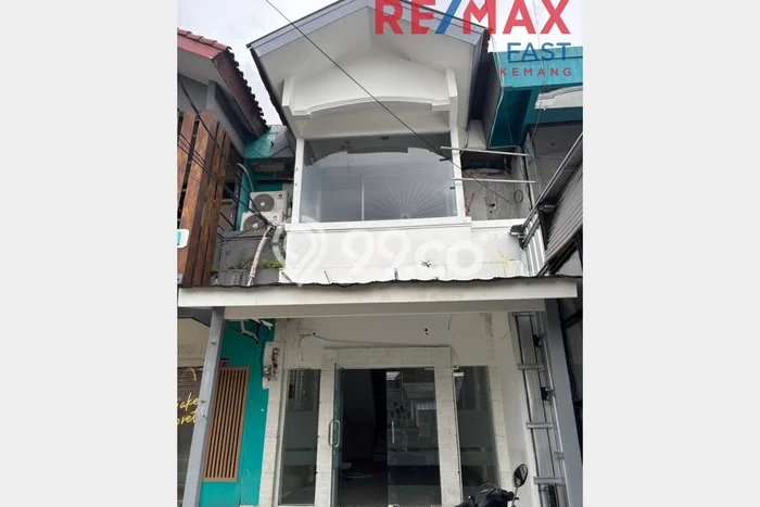 Ruko untuk Disewa di Pusat Jakarta Selatan Luas Bangunan 89m2 Ruko untuk Disewa di Pusat Jakarta Selatan Luas Bangunan 89m2