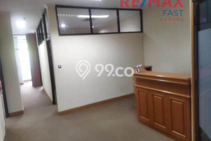 Disewakan Kantor di Kawasan Ramai Kemang Luas 106m2 Disewakan Kantor di Kawasan Ramai Kemang Luas 106m2