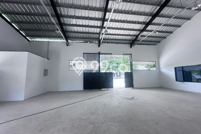 Unit Gudang Disewakan di Penggilingan di Area Ramai & Strategis Unit Gudang Disewakan di Penggilingan di Area Ramai & Strategis