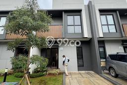 Jarang Ada! Rumah Sewa 4 Kamar Bagus Siap Huni Summarecon Crown Gading Jarang Ada! Rumah Sewa 4 Kamar Bagus Siap Huni Summarecon Crown Gading