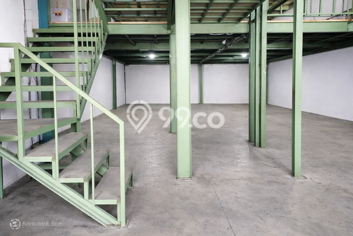 Gudang disewakan lokasi strategis Cakung Jakarta Timur 400m2 Gudang disewakan lokasi strategis Cakung Jakarta Timur 400m2