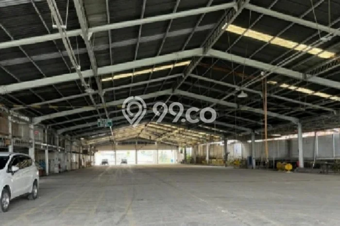 FOR SALE! Gudang di Citeureup Bogor, LT 33000m2, LB 12000m2 FOR SALE! Gudang di Citeureup Bogor, LT 33000m2, LB 12000m2