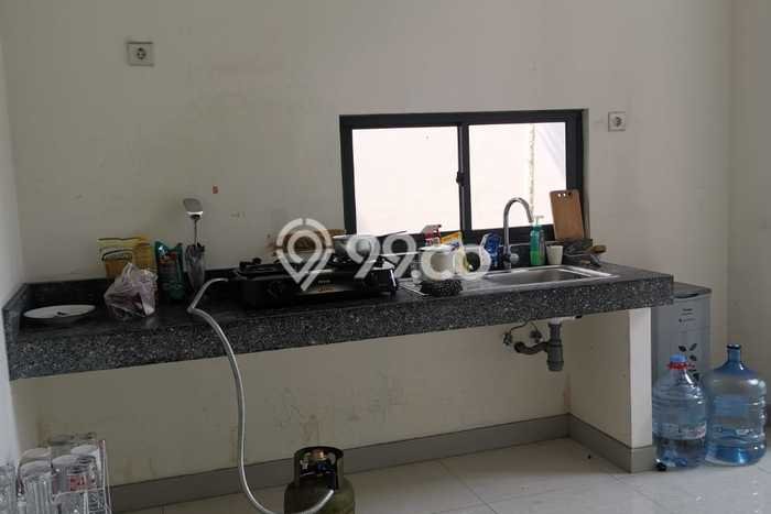 Lokasi terbaik! Rumah siap pakai disewakan di Cakung LB 198m2 Lokasi terbaik! Rumah siap pakai disewakan di Cakung LB 198m2