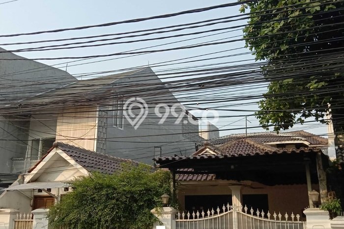 Siap Huni Hunian Elit 5 Kamar di Tebet Dekat ke Mana Pun Siap Huni Hunian Elit 5 Kamar di Tebet Dekat ke Mana Pun