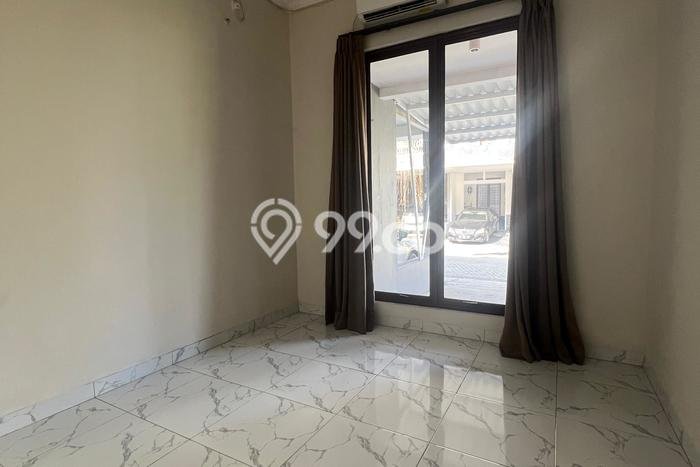 Jual Rumah Luas Elegan Dengan View Cantik di Bintaro, Tangerang Selatan Jual Rumah Luas Elegan Dengan View Cantik di Bintaro, Tangerang Selatan