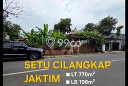 Hunian Elit LB 196m2 Siap Pakai Desain Elegan di Cilangkap, Jakarta Timur Hunian Elit LB 196m2 Siap Pakai Desain Elegan di Cilangkap, Jakarta Timur