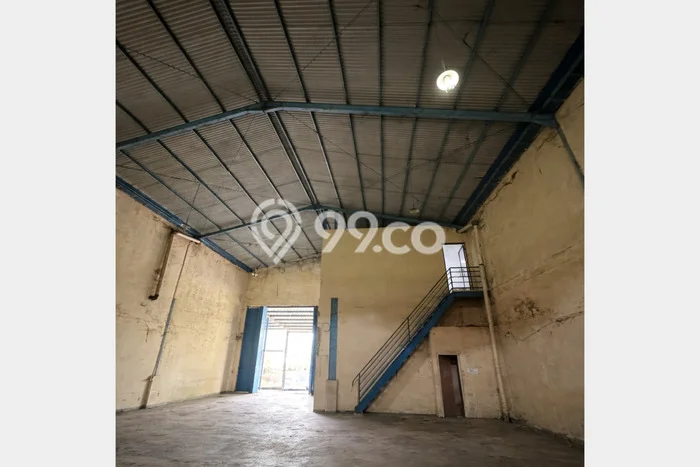 Gudang disewakan lokasi strategis Sepatan Tangerang 250m2 Gudang disewakan lokasi strategis Sepatan Tangerang 250m2