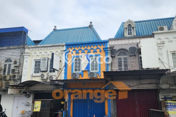 Ruko Dijual di Prime Area Jakarta Timur Luas 110m2 Ruko Dijual di Prime Area Jakarta Timur Luas 110m2