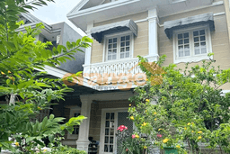 Rumah Modern 3 KT di Kota Wisata Jakarta Timur Unfurnished Rumah Modern 3 KT di Kota Wisata Jakarta Timur Unfurnished