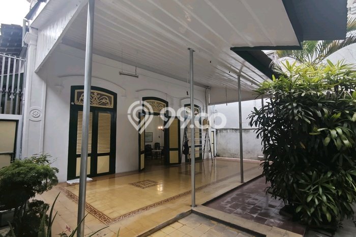 Komersial Bagus Dijual LB 400m2 Lokasi Strategis Surabaya Area Cocok untuk Berbisnis Komersial Bagus Dijual LB 400m2 Lokasi Strategis Surabaya Area Cocok untuk Berbisnis
