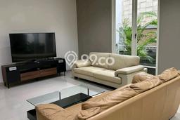 Rumah Sewa Surabaya LT 288m2 LB 330m2 Kawasan Citraland Rumah Sewa Surabaya LT 288m2 LB 330m2 Kawasan Citraland