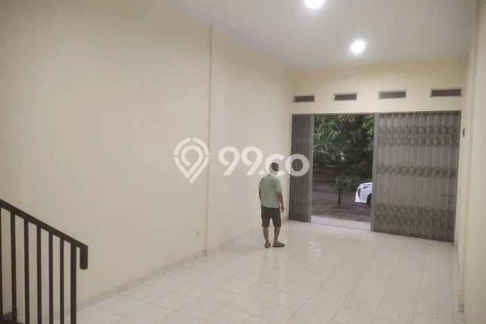 Unit Ruko disewakan di Rawalumbu Bekasi dengan LT 52m2 / LB 52m2 Unit Ruko disewakan di Rawalumbu Bekasi dengan LT 52m2 / LB 52m2