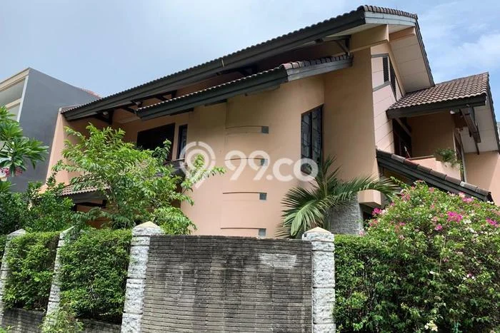 Rumah Luxury Modern Tanpa Renovasi di Meruya Jakarta Barat Rumah Luxury Modern Tanpa Renovasi di Meruya Jakarta Barat
