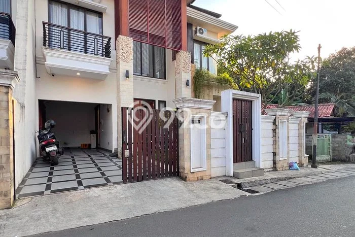Hunian Elit LB 160m2 Siap Huni Desain Elegan di Cilangkap, Jakarta Timur Hunian Elit LB 160m2 Siap Huni Desain Elegan di Cilangkap, Jakarta Timur