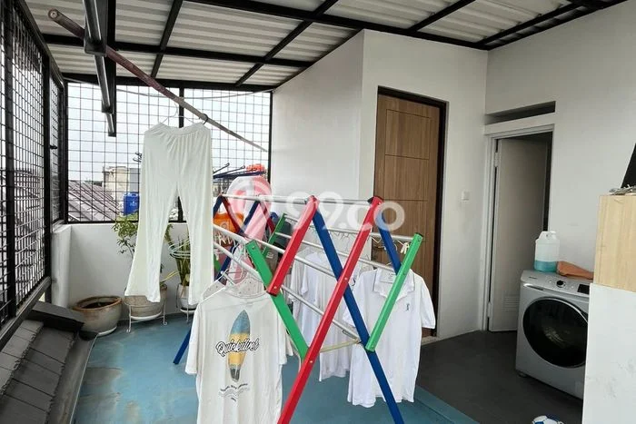 Rumah Mewah LB 150m2 Siap Pakai Desain Elegan di Banjar Wijaya, Tangerang Rumah Mewah LB 150m2 Siap Pakai Desain Elegan di Banjar Wijaya, Tangerang