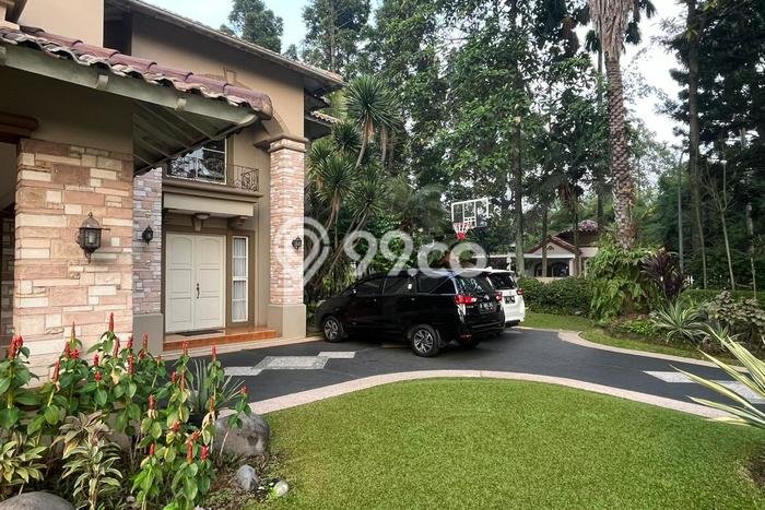 Rumah Elit LB 700m2 Siap Huni Desain Elegan di Lippo Karawaci, Tangerang Rumah Elit LB 700m2 Siap Huni Desain Elegan di Lippo Karawaci, Tangerang